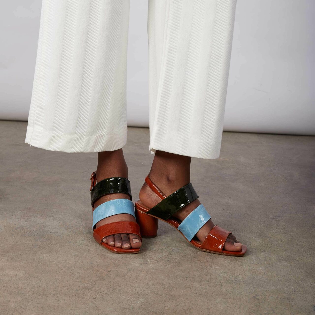 ivon-field-leather-sandalsb